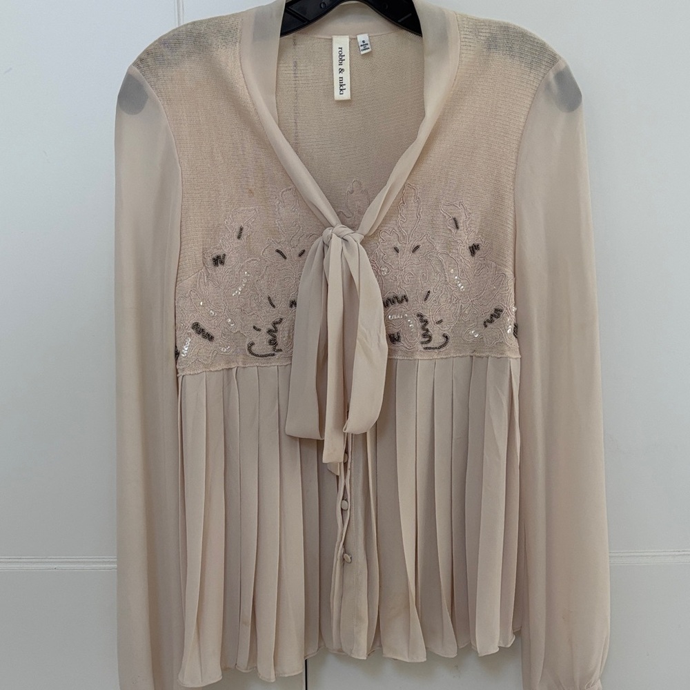 Robbi & Nikki Cream Blouse with Embroidered Details
